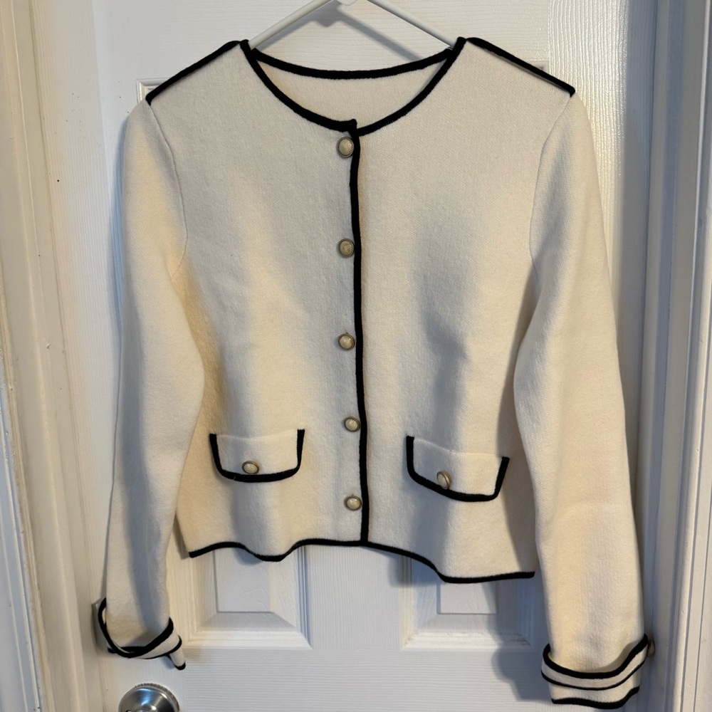 Goelia women’s cardigan